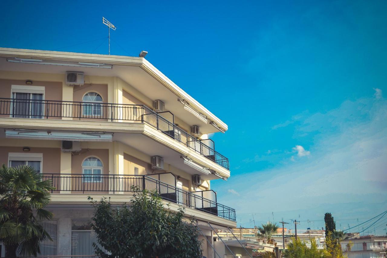 Hotel Mikes Nea Kallikrateia Exterior photo